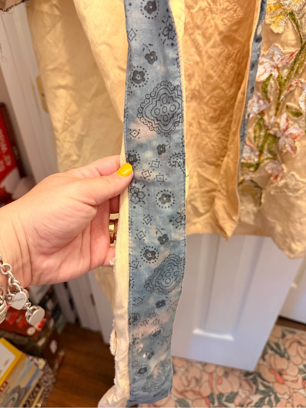 Embroidered Pale Yellow Open-Front duster with Blue Trim free people like - Picture 5 of 13